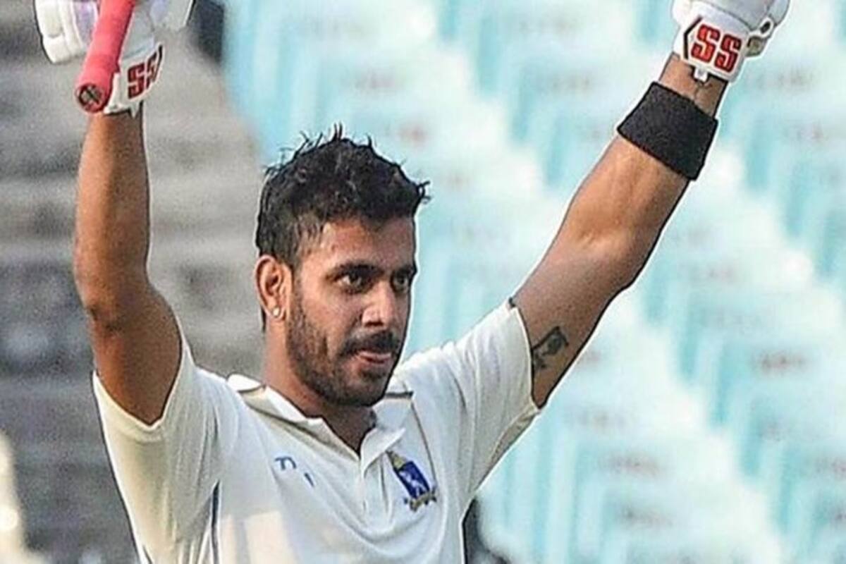 This Is Insulting Manoj Tiwary Reacts After Kkr Didn T Tag Him And Shakib Al Hasan In Ipl 2012 Throwback Post જેનું આઈપીએલમાં વેચાણ ન થતા પ્રદર્શન પર વિપરિત અસર થઈ અને તેને મેદાન પર ટ્રિપલ સેન્ચુરી ફટકારી દીધી. shakib al hasan in ipl 2012 throwback post