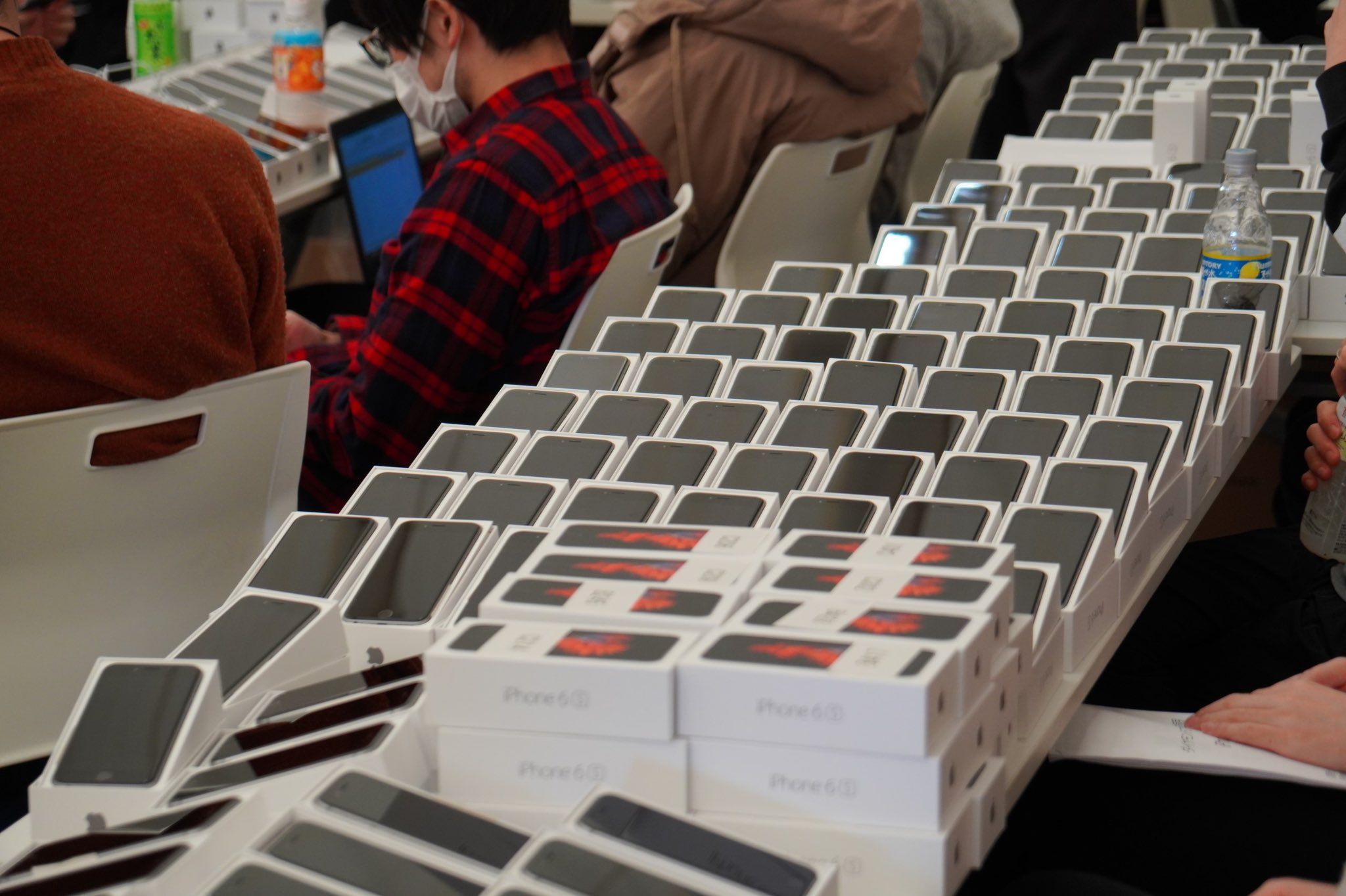 Japan Distributes 2,000 iPhones To Passengers Stuck on Cruise Ship Due to Coronavirus