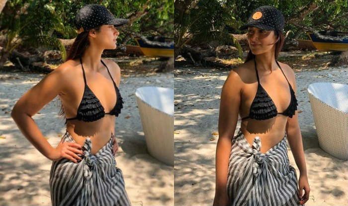 Ileana Sexy 3gp - Ileana D'Cruz Looks Smoking Hot in Sexy Black Bikini, Her Sultry Pictures  go Viral | India.com