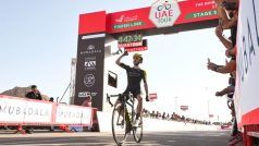 Adam Yates Solos to Victory, Bosses Tough Climb of Jebel Hafeet