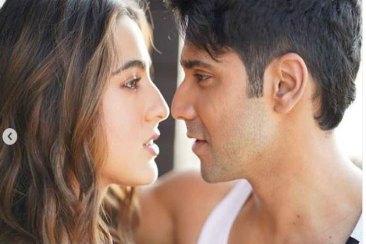 Coolie Hot Sex Video - Sara Ali Khan, Varun Dhawan Share Hot BTS Pictures Post Coolie No 1 Wrap,  Write Special Note For Each Other | India.com