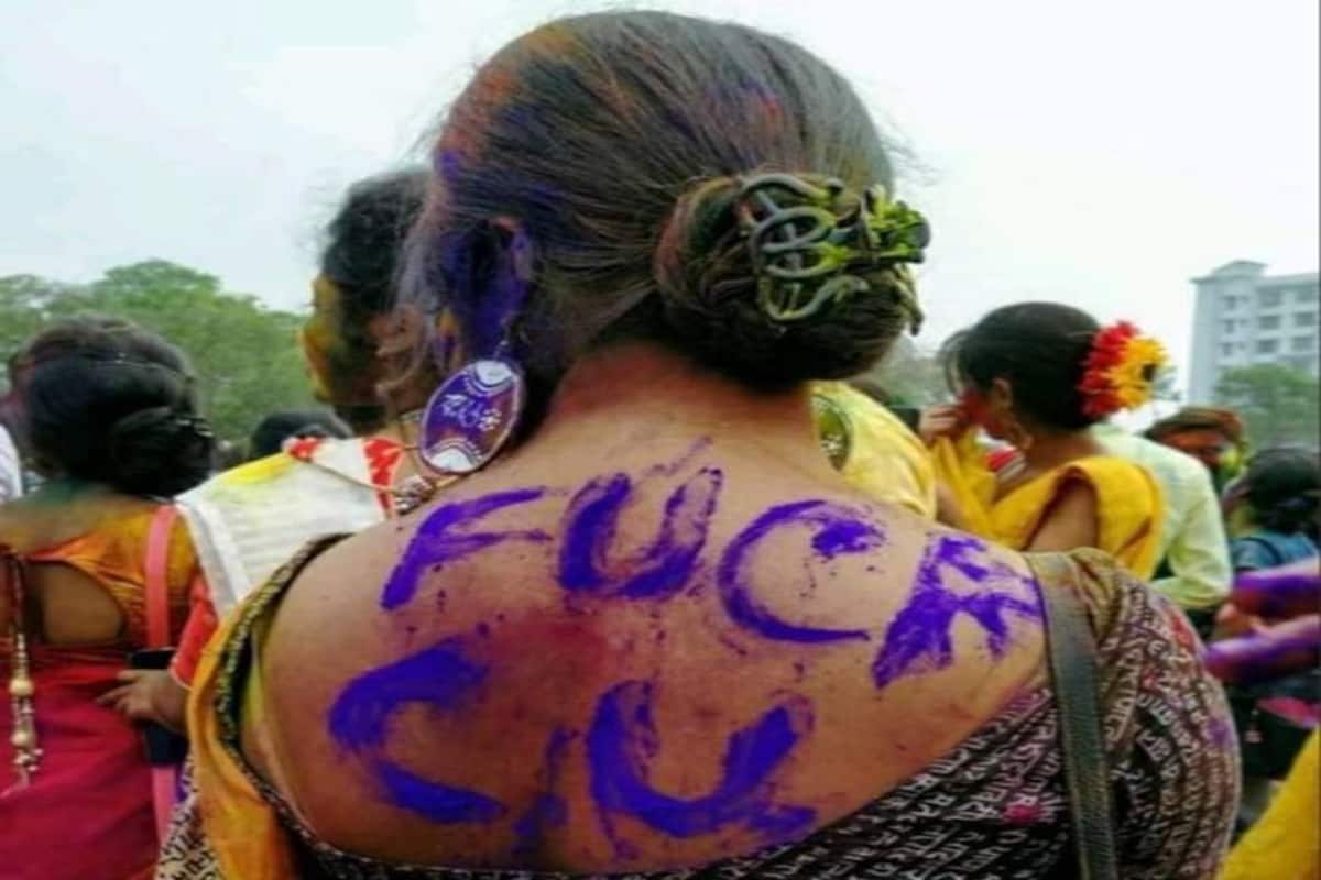 Expletives Written in Gulal: Photos of Pre-Holi Celebrations in ...