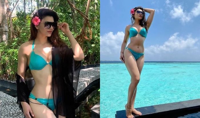 Urvashi Rautela Looks Hot Af In Sexy Blue Bikini As She Flaunts Her Perfect Curves India Com