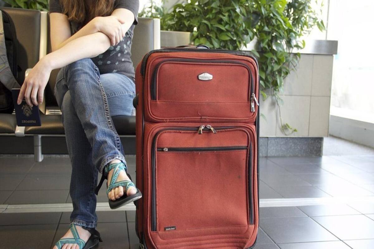 Mangalore News: Mangaluru teen smuggles friend home in suitcase