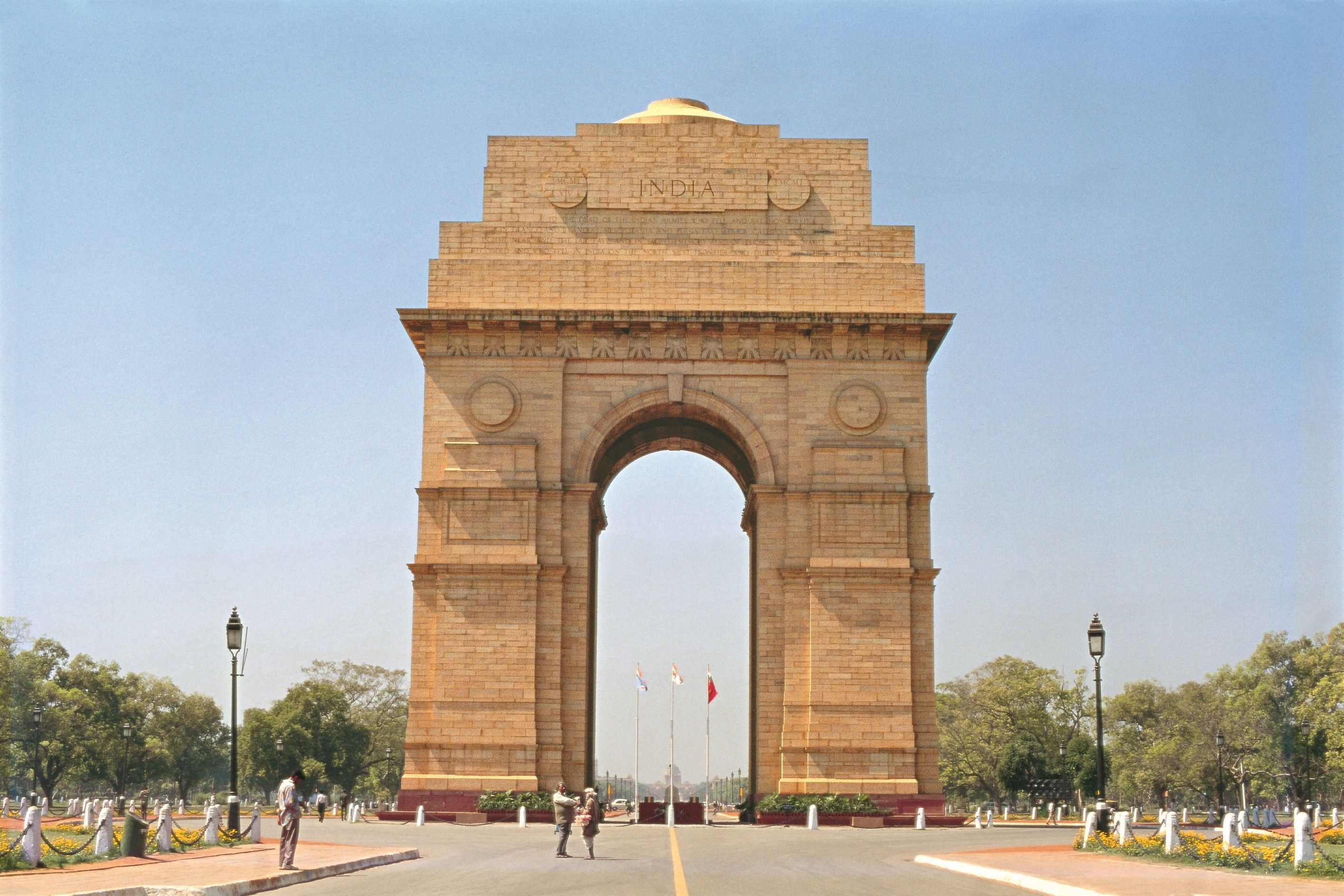 https://static.india.com/wp-content/uploads/2020/04/India-Gate.jpg