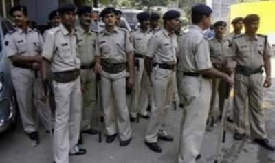 कॉमिक्स के अंदाज में पुलिस युवाओं को बता रही- कैसे फंसाते हैं उन्हें  अपराधी...