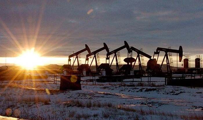 Crude oil price today: लगातार दूसरे सत्र में कच्चे तेल के दाम, कोरोना वायरस के मामले बढ़ने से मांग में कमी आने की आशंका