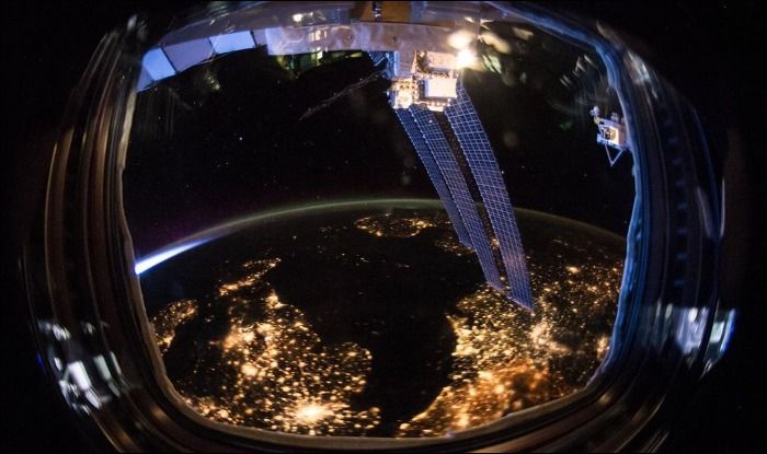 Trending News Today April 24 Nasa Shares Stunning Night View Of Earth Through Fisheye Lens Beauty Of The Planet Will Leave You Mesmerised India Com