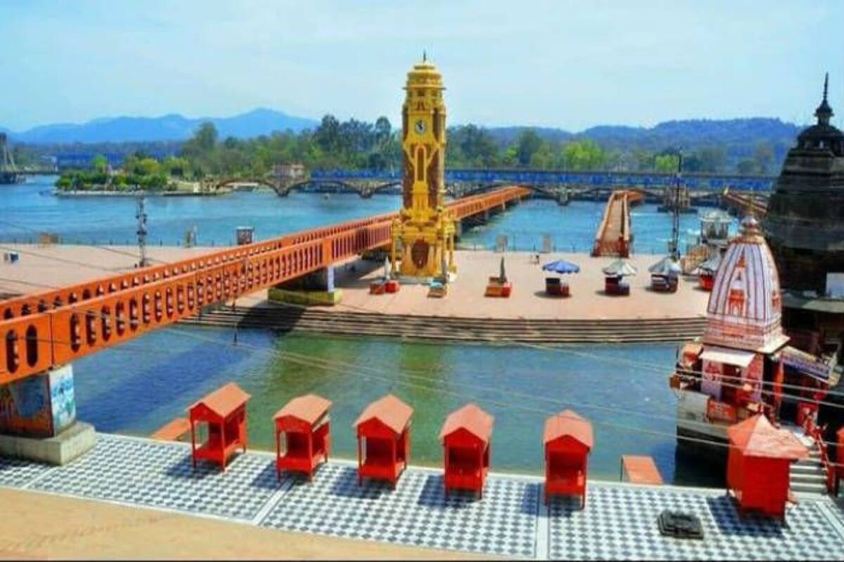Ganga In Rishikesh Becomes Fit For Drinking And Shines Like Diamond In Haridwar Netizens Share Stunning Pictures India Com