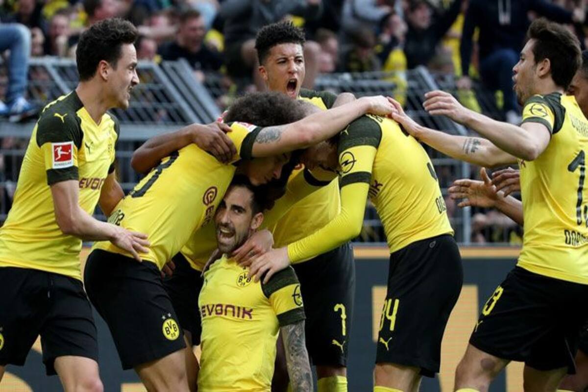 Borrusia Dortmund Vs Schalke Live Football Score Bundesliga 2019 29 Bundesliga As It Happened Guerreiro Strikes Twice As Borussia Dortmund Beat Schalke 4 0 After Resumption