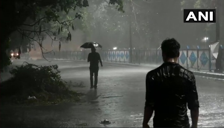https://static.india.com/wp-content/uploads/2020/05/kolkata-rain.png