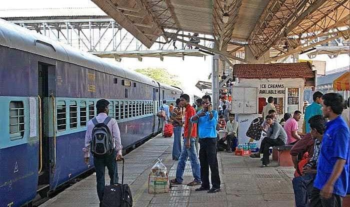 IRCTC Latest News Update: रेलवे ने एक जुलाई से 12 अगस्त तक के लिए सभी रेगुलर यात्री ट्रेनें की कैंसिल, जानें डिटेल