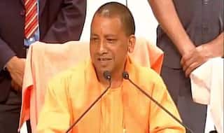 गोरखपुर की छात्रा के इलाज के लिए सीएम योगी ने दिए 10 लाख रुपये