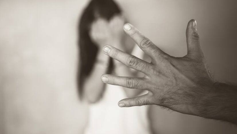 Woman Develops 'Panic Button' for Victims of Domestic Violence Which Will Alert the Police When Pressed