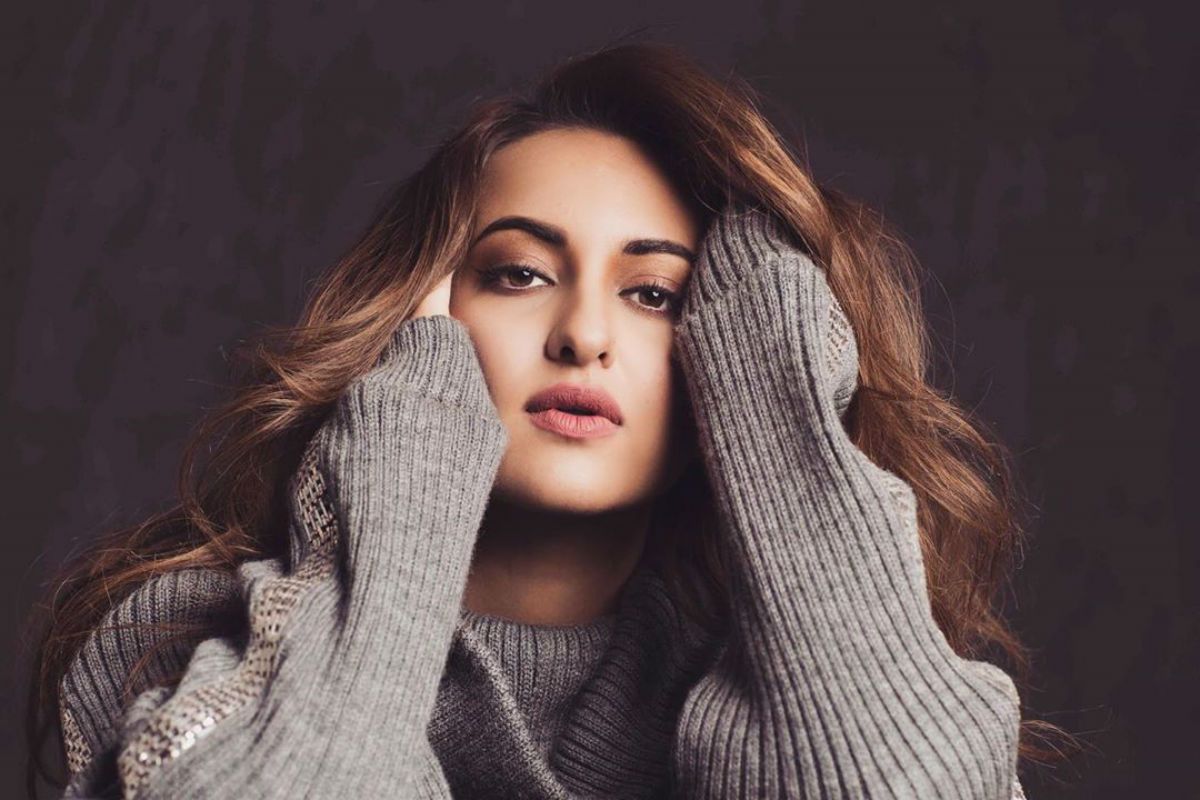 Sonakshi Sinha Real Sex Vedio - Sonakshi Sinha Quits Twitter After Nepotism Debate Rages on in Sushant  Singh Rajput's Suicide Case | India.com