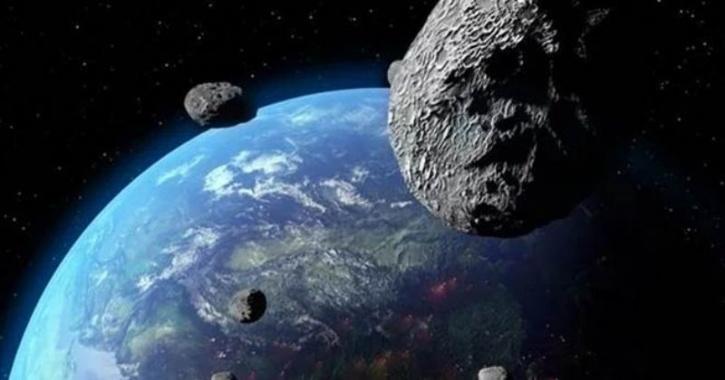 Biggest Asteroid of 2020 Flew Between Earth & Moon Undetected, Scientists Realised It 2 Days Later!