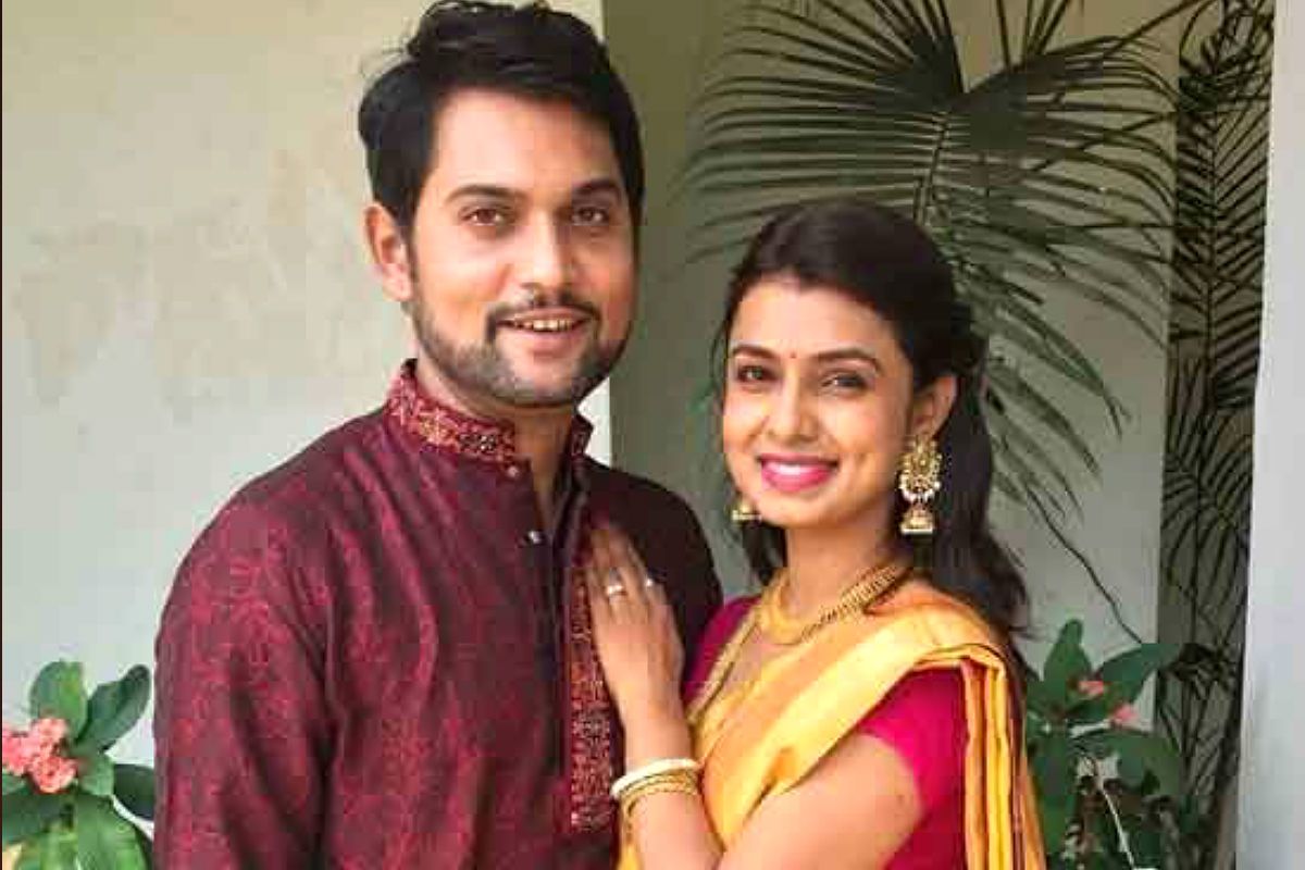 Marathi Actor Mayuri Deshmukh’s Husband Aashutosh Bhakre Reportedly