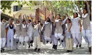 Madhya Pradesh Class 10 Results: Girl Who Cycled 24 Km Every Day Ranks Eight, Wants to Become an IAS Officer