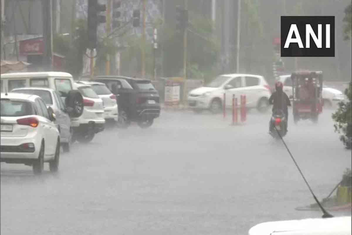 Aaj Ka Mausam 23 July 2020: दिल्ली सहित कई इलाकों में बारिश के कारण परेशानी, बिहार-असम में बाढ़ का कहर