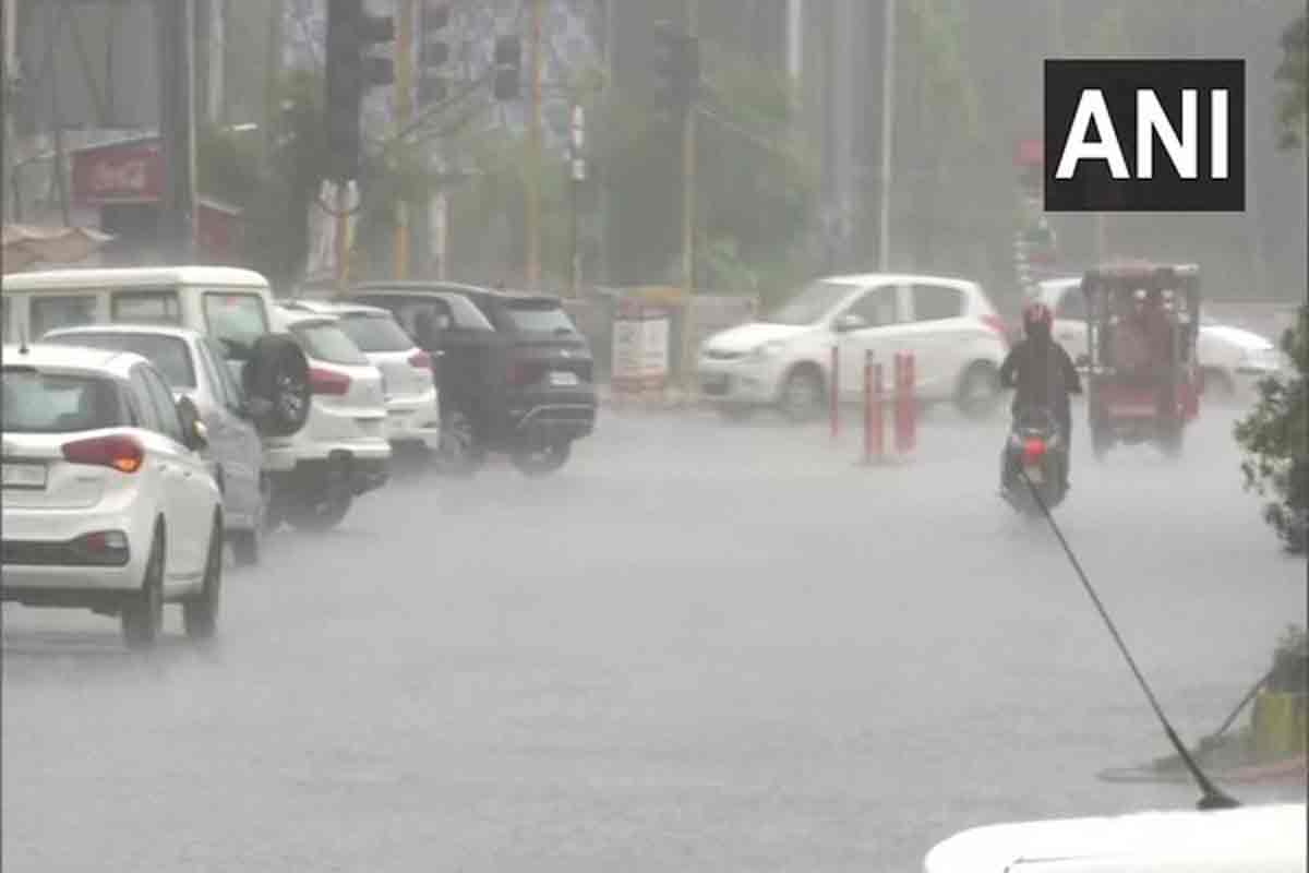 Weather Update Imd Predicts Heavy Rains At Isolated Places In Delhi Issues Orange Alert For 2927