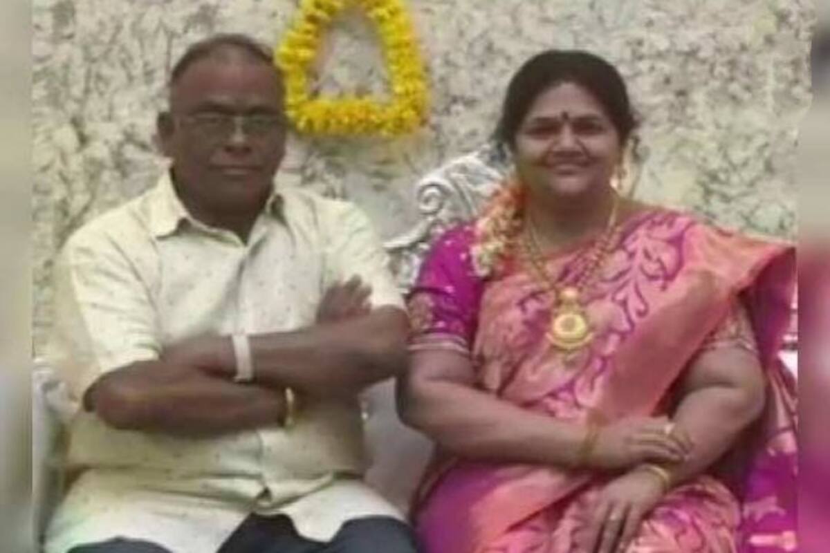 Karnataka Man Celebrates House Warming Ceremony With Late Wife S Silicon Wax Statue Emotional Twitter Says This Is True Love India Com