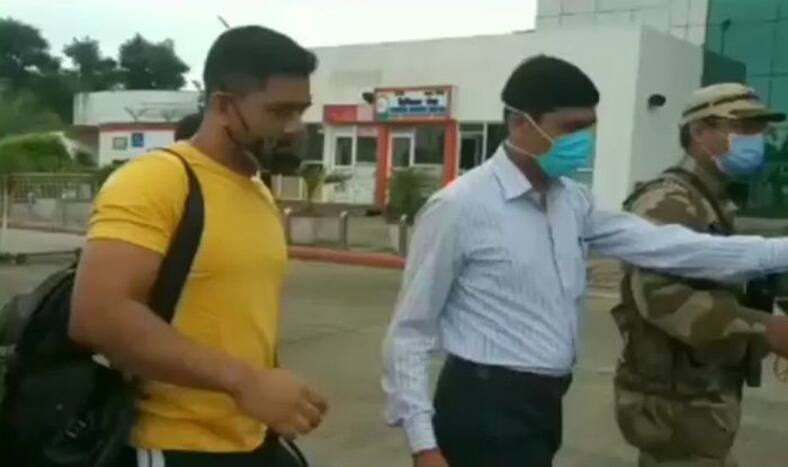 See the latest MS Dhoni cricket news: IPL 2020, IPL 2020 news, IPL 13, IPL 13 news, MS Dhoni, MS Dhoni News, MS Dhoni age, MS Dhoni ipl, MS Dhoni wife, Coronavirus, Coronavirus news, Coronavirus updates, BCCI, BCCI news, BCCI Schedule, BCCI fixtures, IPL 2020 fixtures, IPL 2020 timings, Coronavirus, COVID-19, Cricket News