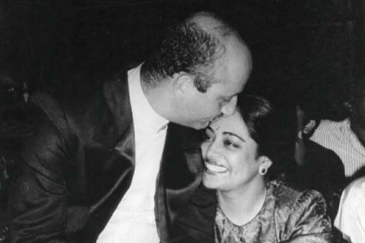 Anupam Kher And Kirron Kher Wish Each Other on 35th Wedding Anniversary