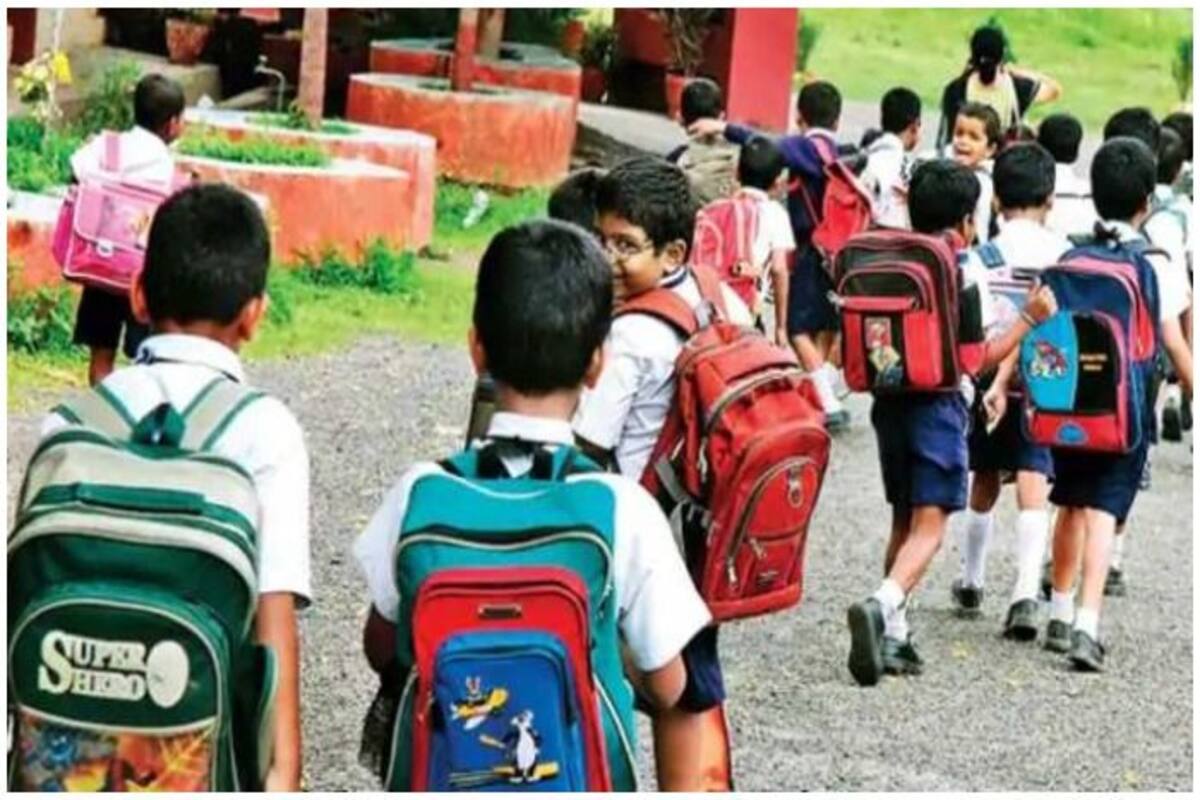 School Reopening date in India Latest News: स्कूल खोलने को लेकर हेल्थ  एक्सपर्ट ने पीएम मोदी को लिखा पत्र, जानें क्या होंगे इसमें बदलाव
