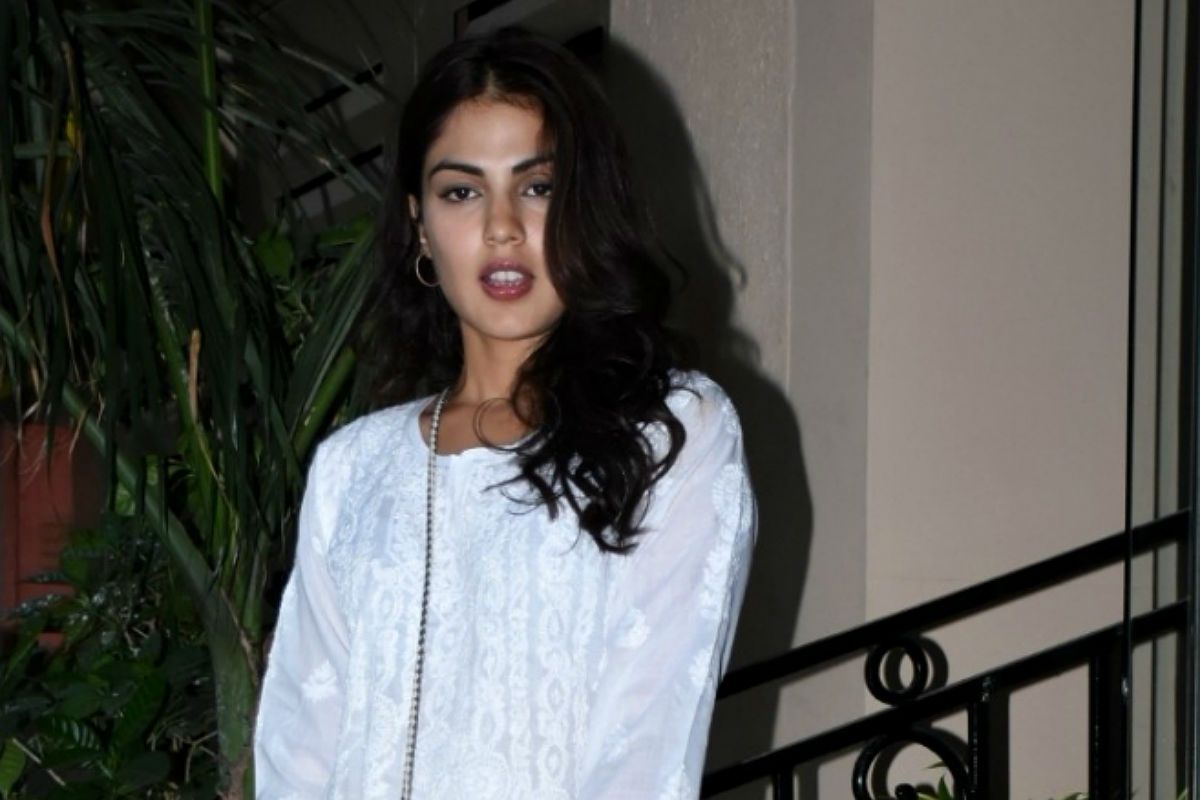 SSR Case-Drug Angle: Rhea Chakraborty Could be Arrested on Sunday ...