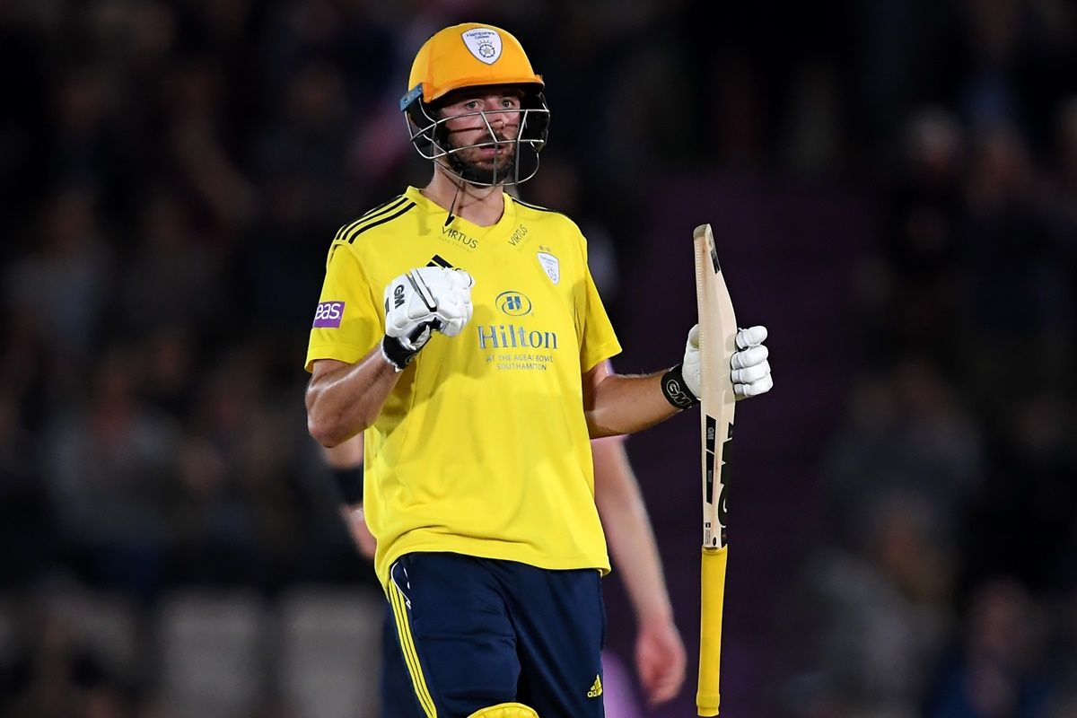 https://static.india.com/wp-content/uploads/2020/09/James-Vince-in-action-for-Hampshire-County-Club-in-T20-Blast%C2%A9Twitter.jpg