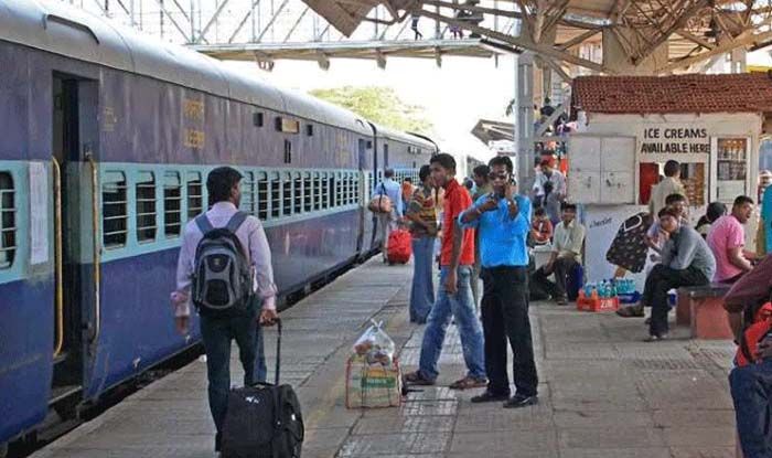 Indian Railways/IRCTC: रेलवे ने इन रूट्स पर तीन और स्पेशल ट्रेनें चलाने का किया ऐलान, जानें पूरी जानकारी