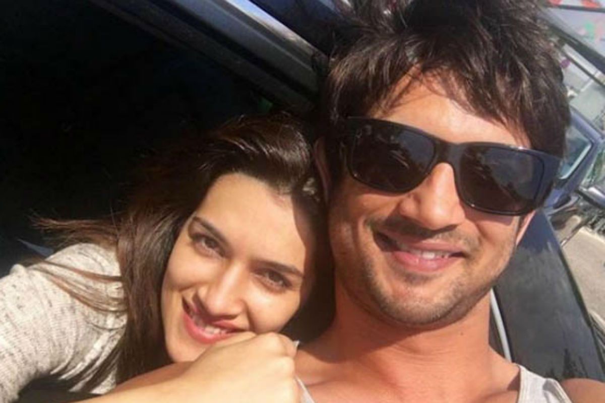 Kriti Sanon Was Very Much in Relationship With Sushant Singh Rajput ...