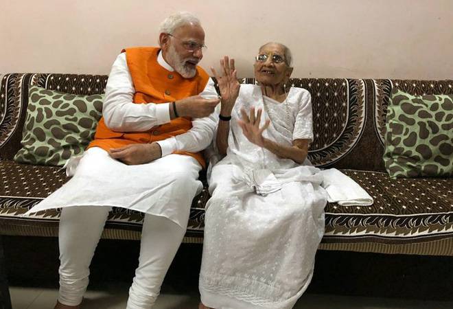 Pm Modi Turns 70 A Look At How Narendra Modi Celebrated His Last 5 Birthdays In Pictures 0565