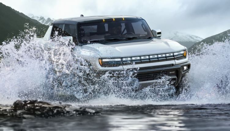 Hummer Returns in All-new Electric Avatar, Photos Take Internet by Storm