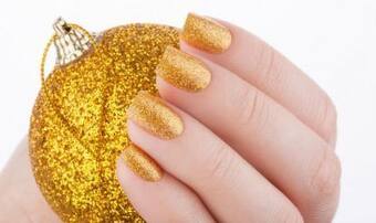 Easiest DIY Hacks to Dry Your Nail Polish in no Time Easiest DIY Hacks to Dry Your Nail Polish in no Time