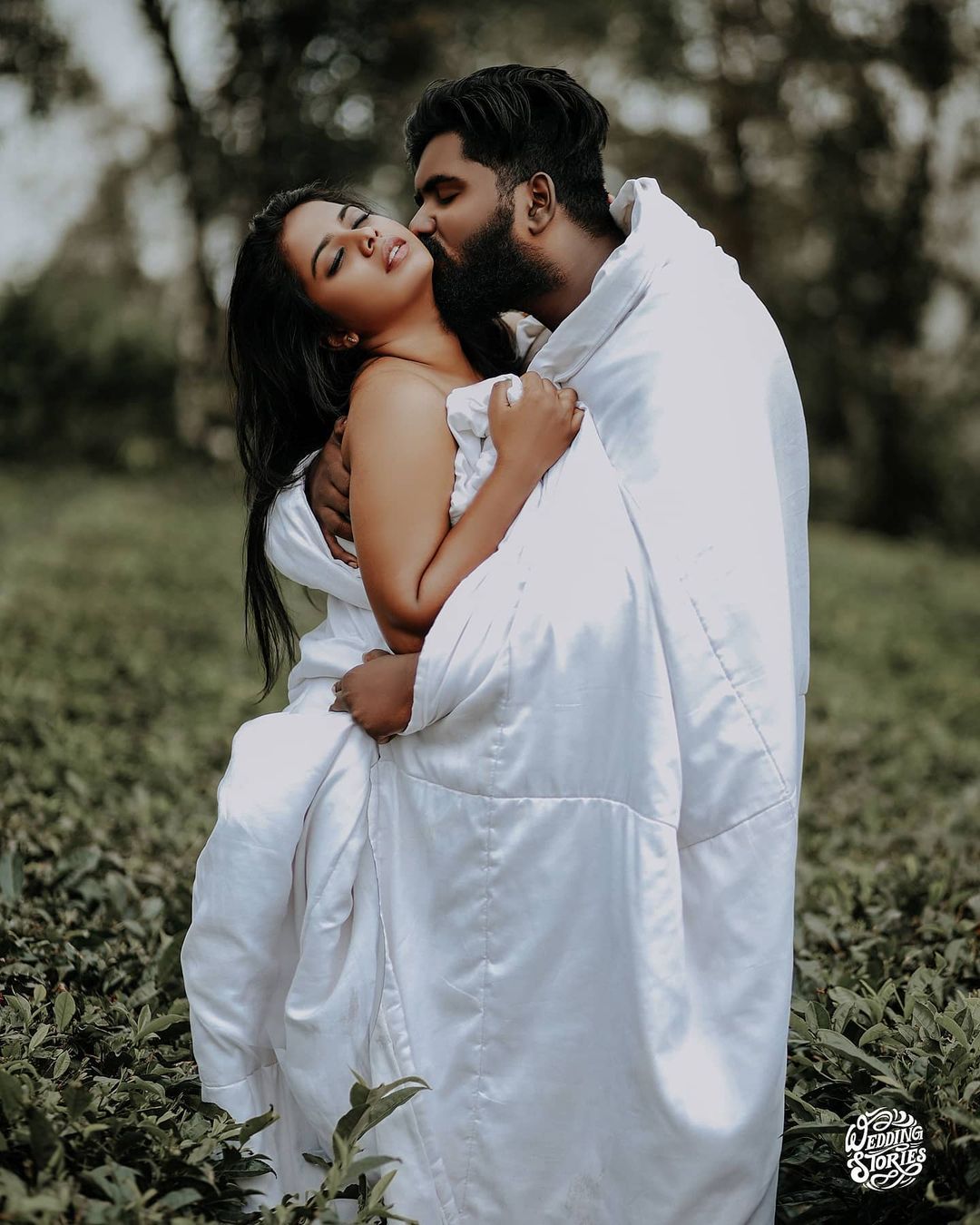 Post-Wedding Photoshoot Ideas to Create Breath-Taking Photos