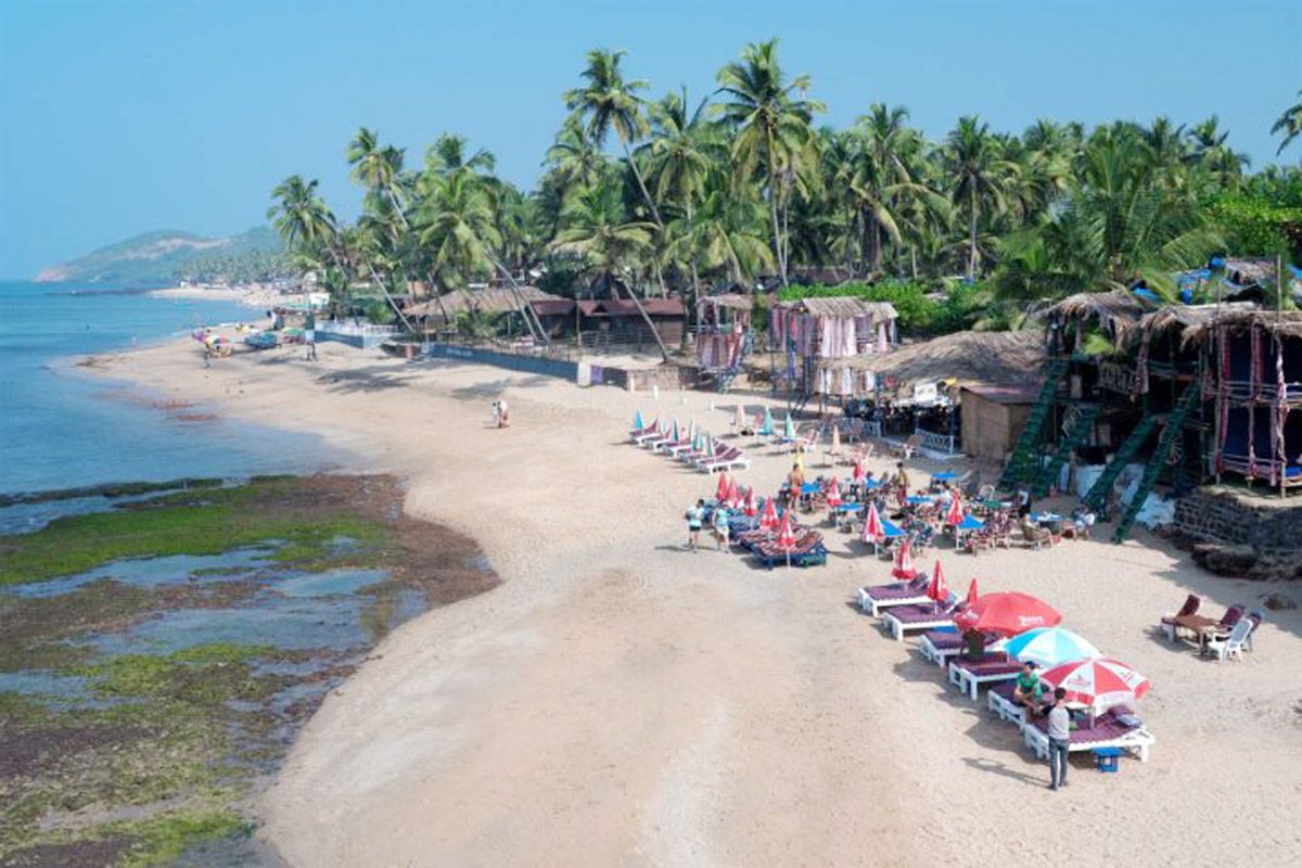 Beware! Drinking on Goa Beaches Will Now Attract Rs 10,000 Fine