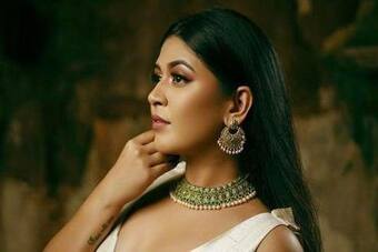 Hairstyle Styling Tips and Tricks To Notch Up Your Fashion Quotient This Festive Season Hairstyle Styling Tips and Tricks To Notch Up Your Fashion Quotient This Festive Season