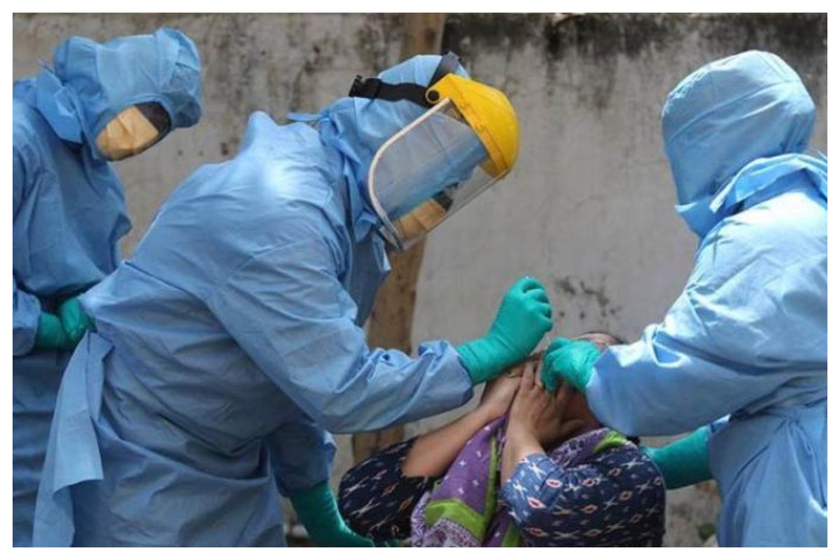 Coronavirus Return: कोरोना के आंकड़े फिर हुए डरावने, 24 घंटे में 62 हजार से अधिक लोग संक्रमित