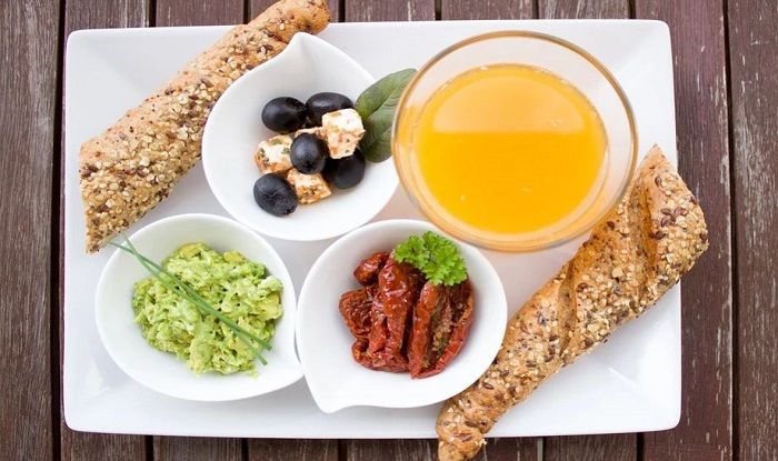 COVID-19 Diet Chart For Home Quarantined People: What to Eat From Morning to Night
