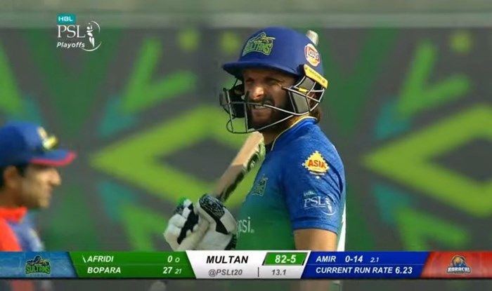 PSL 2020 Playoffs: Shahid Afridi Wears New-Look Helmet During Qualifier, Twitter Reacts