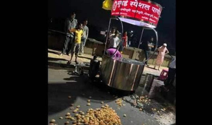 ‘Mumbai ke Special Pani Puri Wala’: Kolhapur Vendor Caught Mixing ...