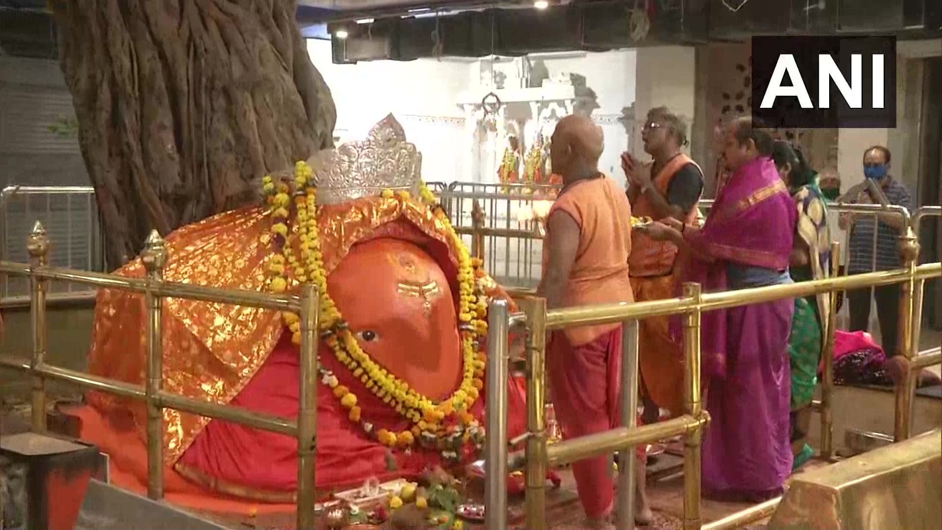 Religious Places Across Maharashtra Reopens Adhering to Strict COVID-19 Protocols