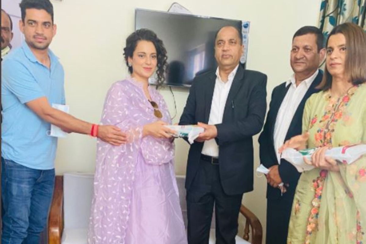 Kangana Ranaut Extends Her Brother's Wedding Invite To 'Friend' And HP CM Jairam Thakur