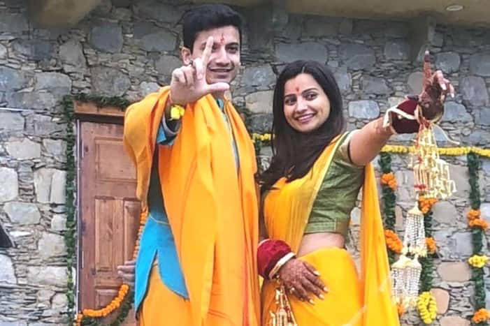 Priyanshu Painyuli-Vandana Joshi's Haldi, Mehendi Pics: Mirzapur 2 Star Ties The Knot in Traditional Ceremony