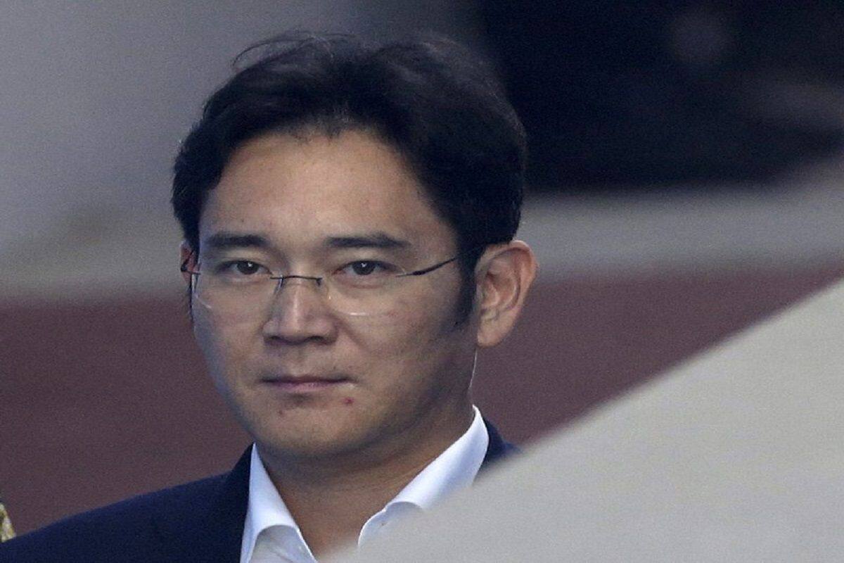 Samsung heir expected to be richest stockholder after father's death