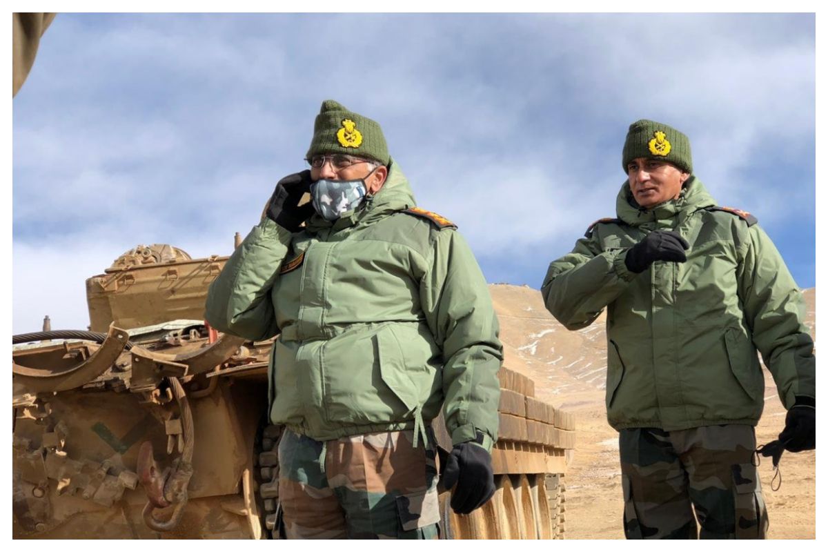 Army Chief MM Naravane Visits Leh, Interacts with Fire & Fury Corps Amid India-China Standoff