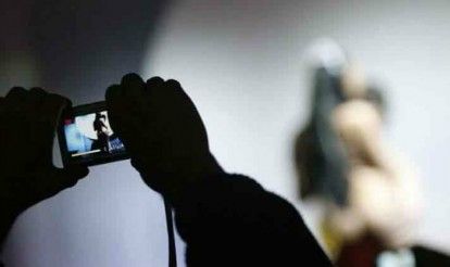 जिस 15 साल की लड़की से पिता ने बनाए संबंध, उसी से बेटे ने भी किया रेप, 3 महीने बाद पेट में हुआ दर्द, फिर...