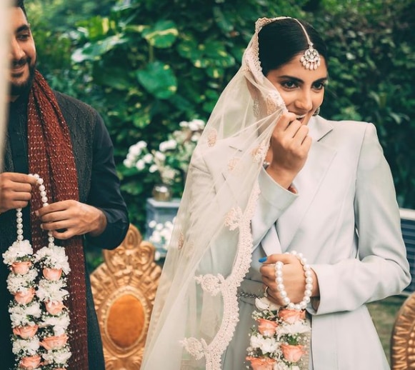 There is something very powerful about a woman in a pantsuit', says Indian  bride who wore one for her wedding