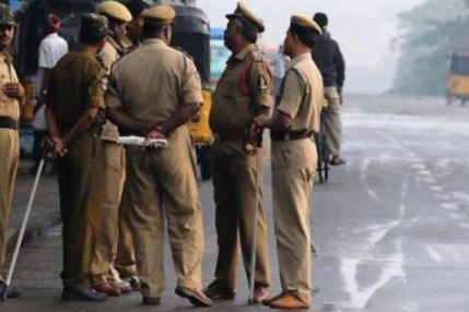 Two UP Constables Caught Running 'Sex Racket' Inside Police Outpost in Pilibhit, Suspended